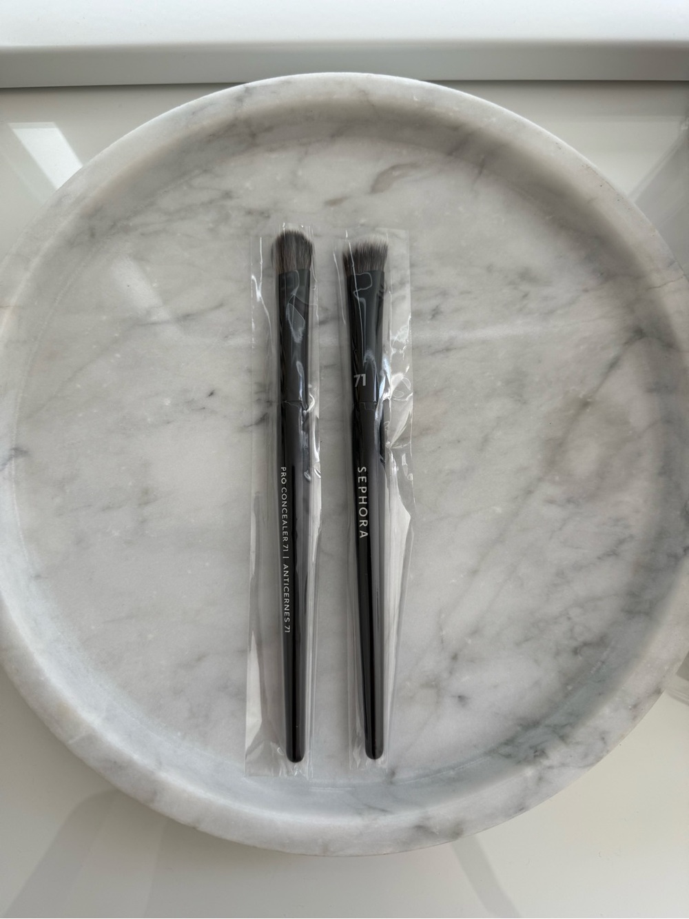 2 Sephora Pro Concealer Brush 71